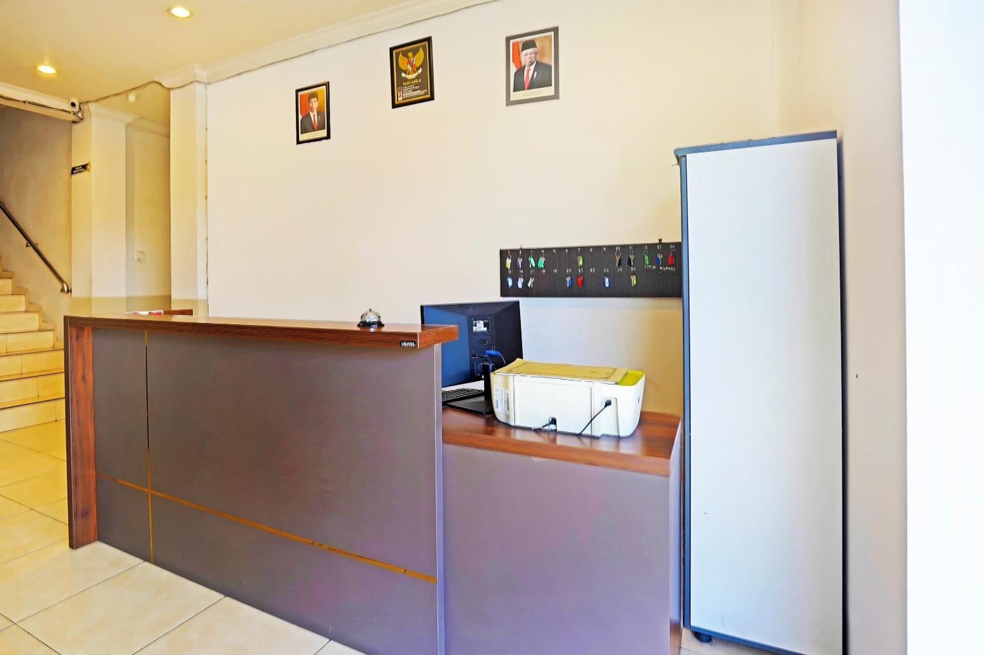 Oyo Flagship 91290 Pondok Inap Shofwa 2 Brebek Bagian luar foto